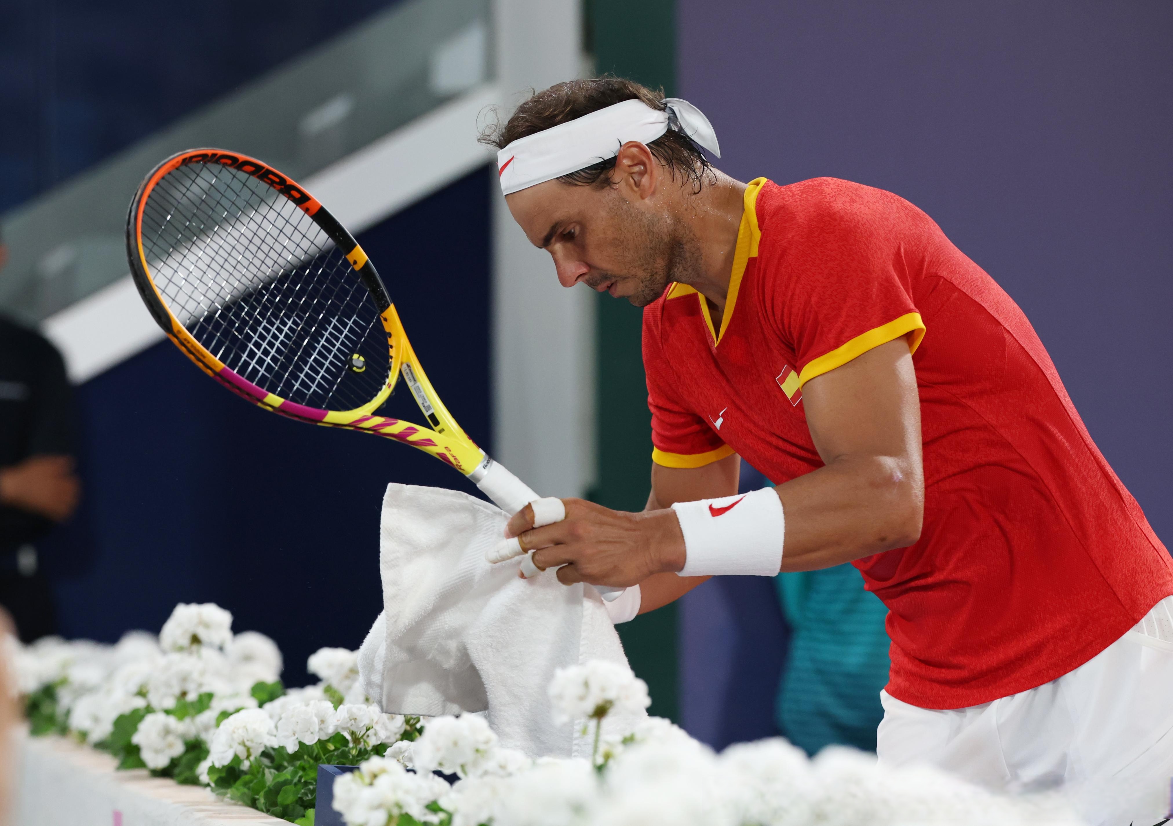 纳达尔重返赛场，重返赛场首场状态出色，G2观众沸腾！