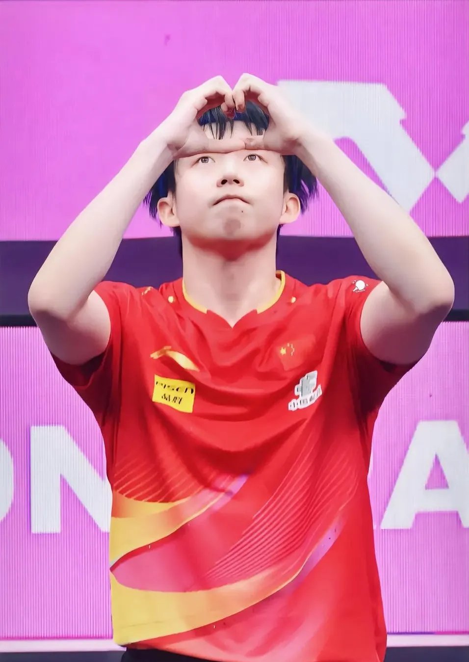 九游娱乐app-锐不可当引发热议！，大坂直美在老鹰比赛中夺冠气势如虹延续-九游娱乐app